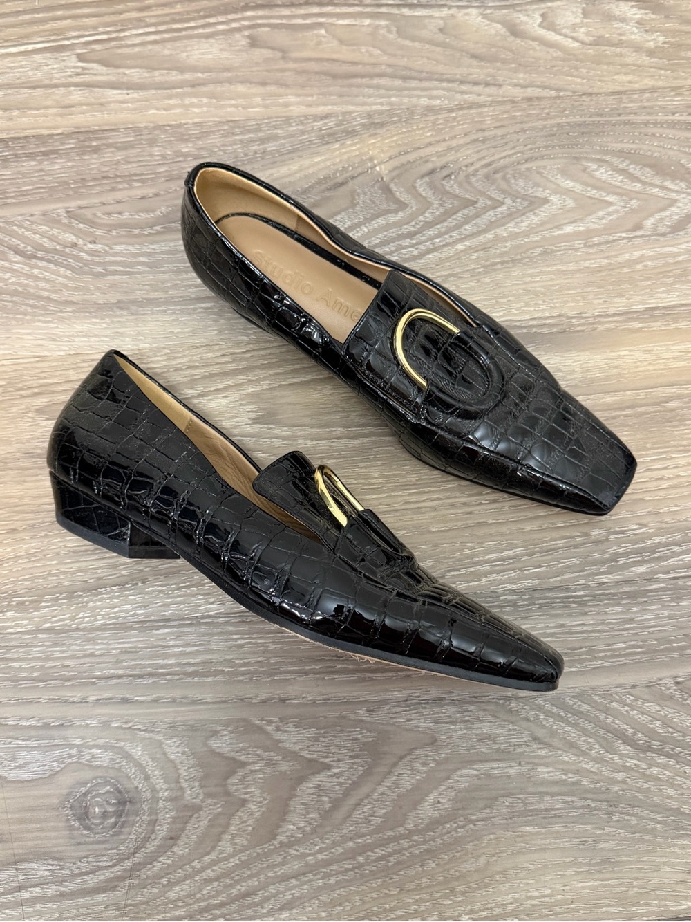 Studio Amelia Austin Croc Embossed Leather Loafer Minimalist Architectural 37